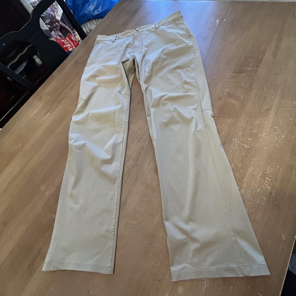 Rhone Pants Mens 33x29 Beige Chino Straight Leg Stretch Travel Performance